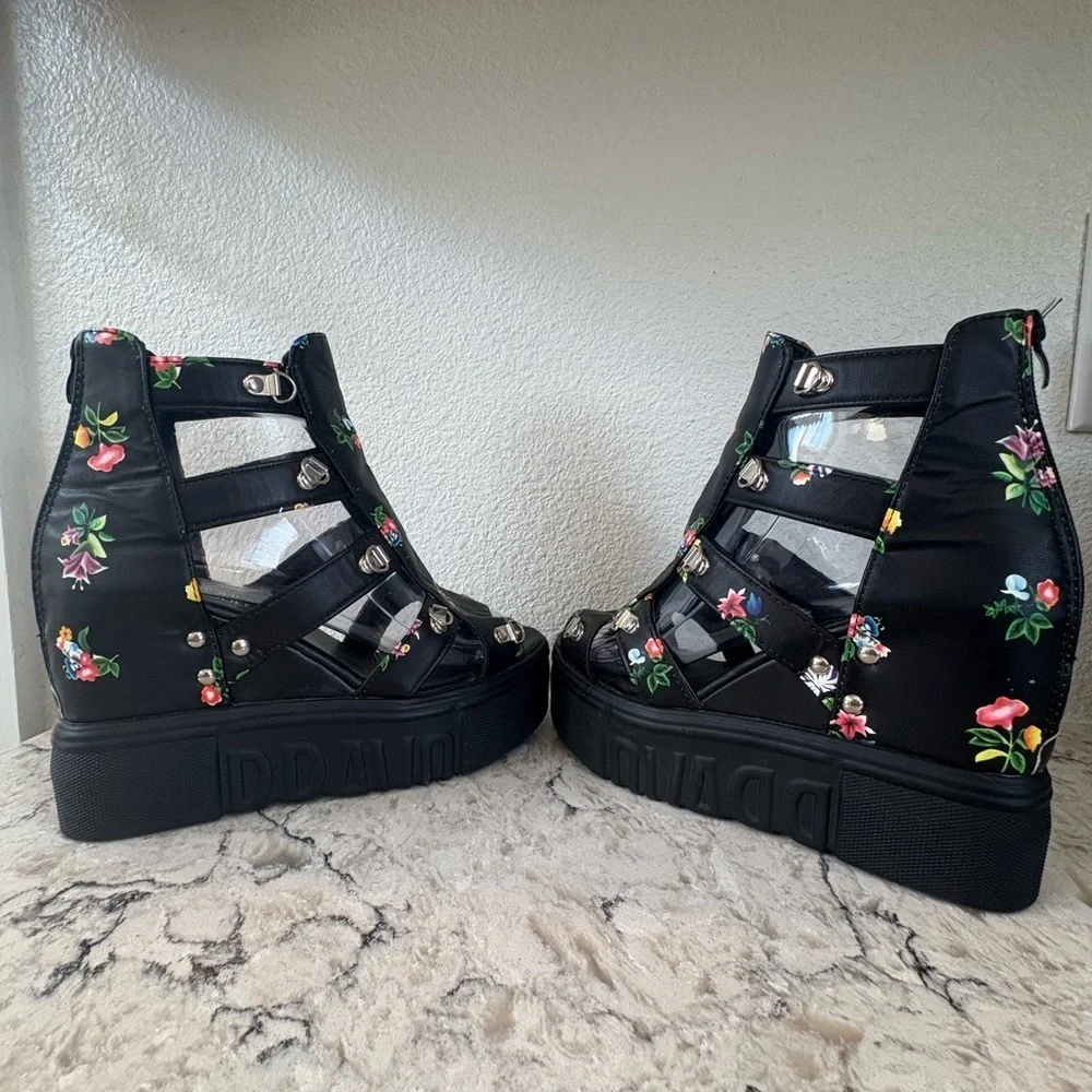 Black Floral High Platform Wedge Sandals